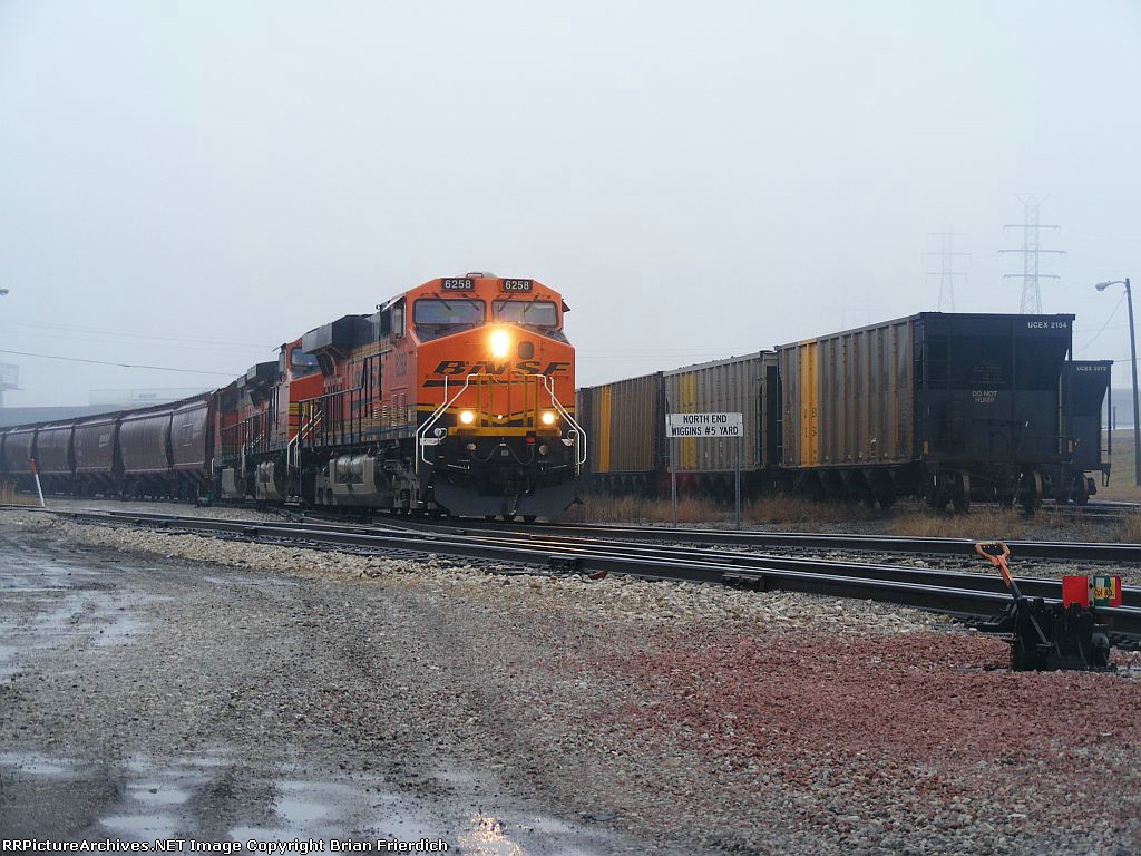 BNSF 6258